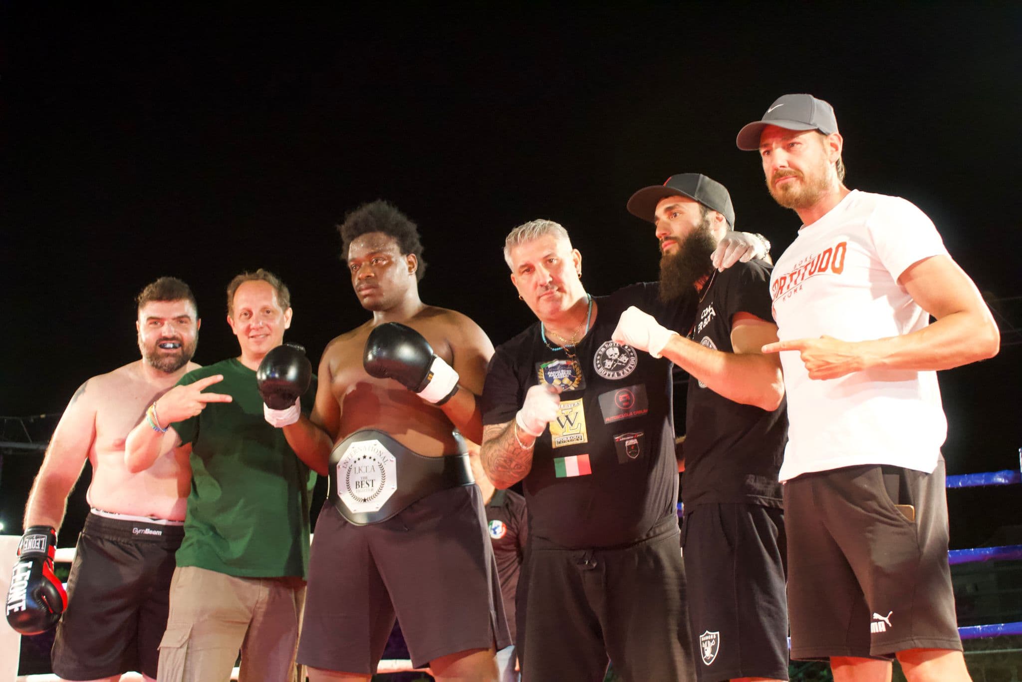 Atleti e tecnici IKTA riuniti sul ring